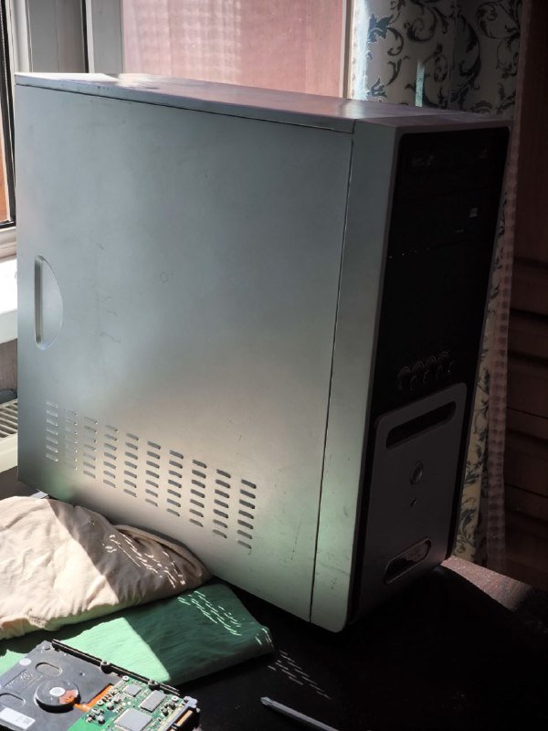 Кейс с регулировкой скорости вентиляторов CD ROM USB AUX MIC