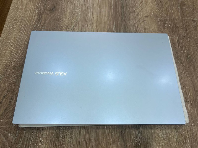 Два офисных ноутбука Asus Vivobook