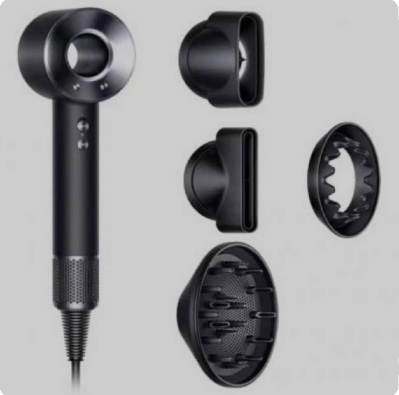 Фен Dyson Supersonic, Шлепки Hermes, Кепка Nike, Комплект подсвечников, Цепочка, Штатив, Ремень H&M, Комбинезон, Платья Zara и Nike 6