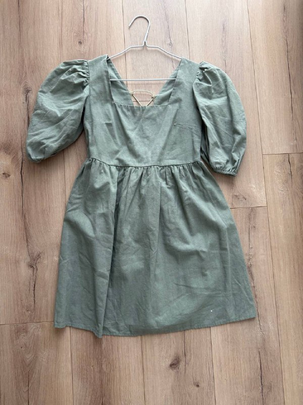 Топ белый, Шляпа, Платье кожаное, Купальник, Платье Zara, Топ Zara, Шорты Zara, Боди Zara, Сумка Jacquemus 5