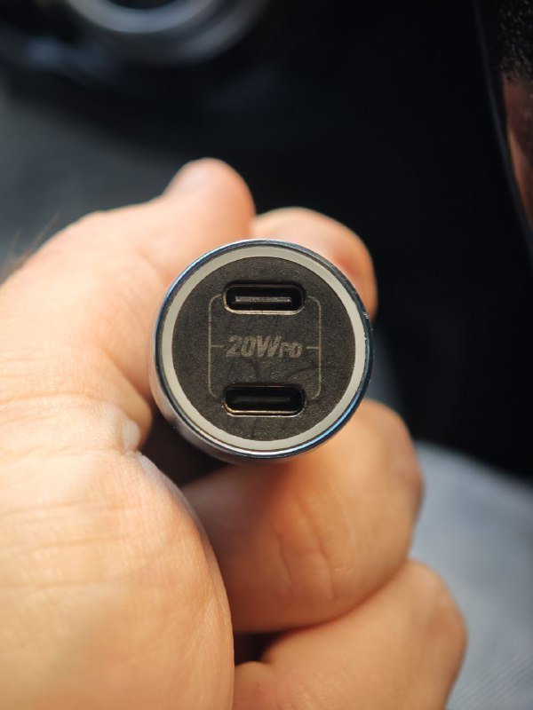 Автомобильное зарядное устройство Hoco 20W с двумя USB-C 2