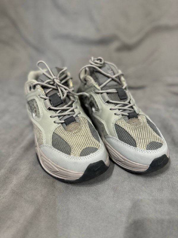 Кроссовки Nike 38 размера