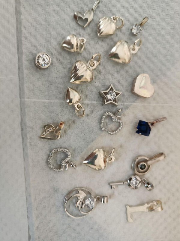 Серебряные кулоны и браслеты 925 пробы