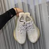 Кроссовки Yeezy, белые, размер 38 1