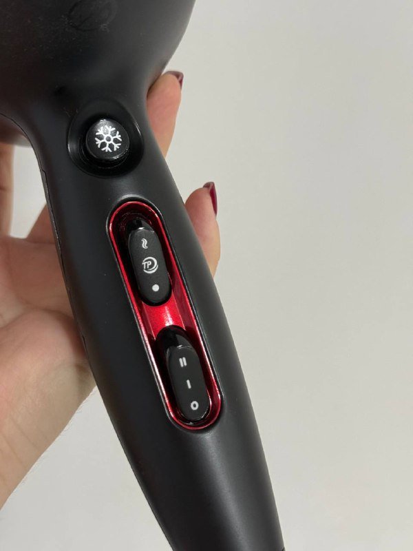 Мощный фен Philips 3