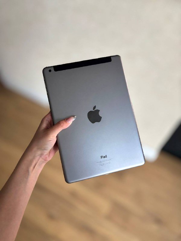 iPhone 14 Pro, iPad Air, AirPods Pro 2 6