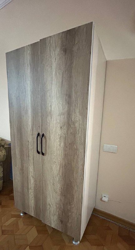 Шкаф с полками