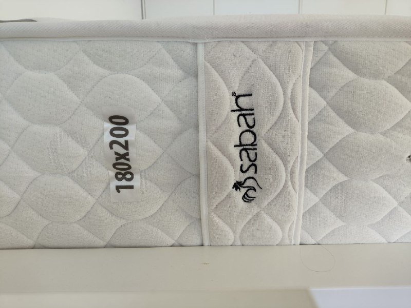 Кровать с подъемным механизмом, матрас, две тумбочки 5