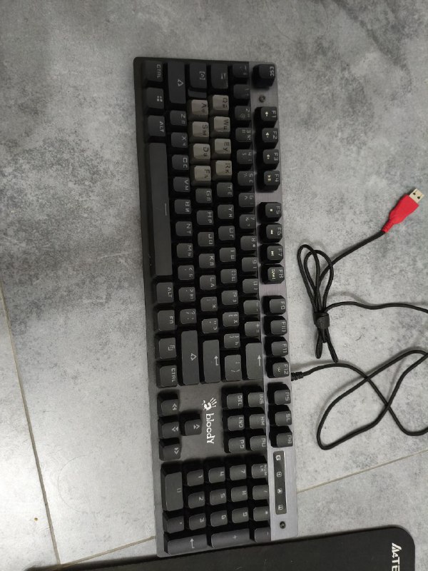 Мышь Bloody v3, Клавиатура b500n, Коврик для мыши a4 tech x7 gaming 2