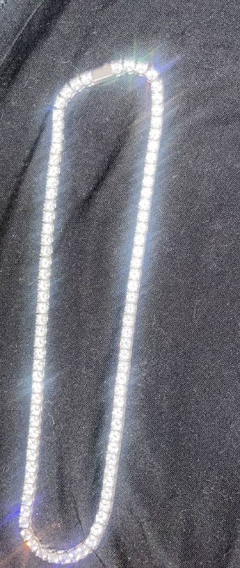 Apporo chain with moisonite diamonds