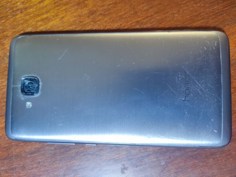 Redmi Note 8 Pro, Honor 5c, Honor Band 5, Gamepad Defender, AirPods 3, USB Hub, HDD 3