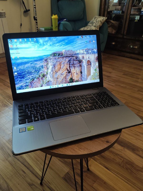 Ноутбук Asus X542Uf