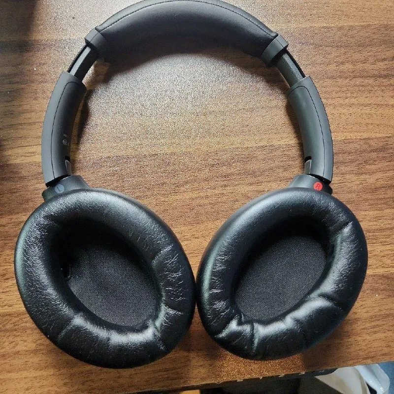 Наушники Sony WH-1000XM4 1
