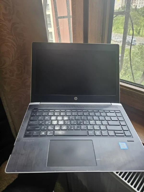 Ноутбук HP 1