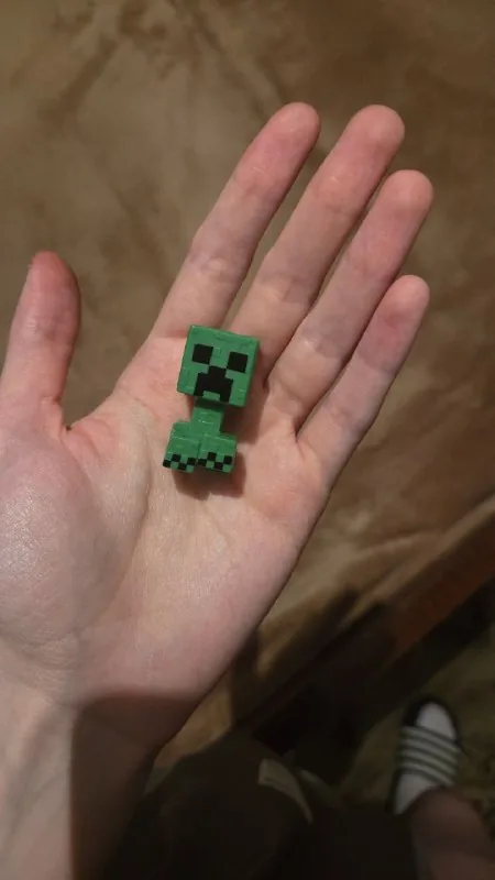 Киндер Майнкрафт, крипер