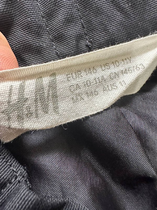 Брюки велюр, зимняя куртка, джинсы Lefties, белый свитшот, непромокаемые штаны H&M для девочки 8