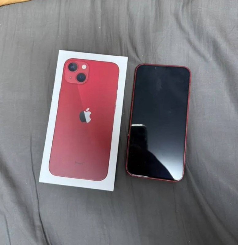 iPhone 13 product red