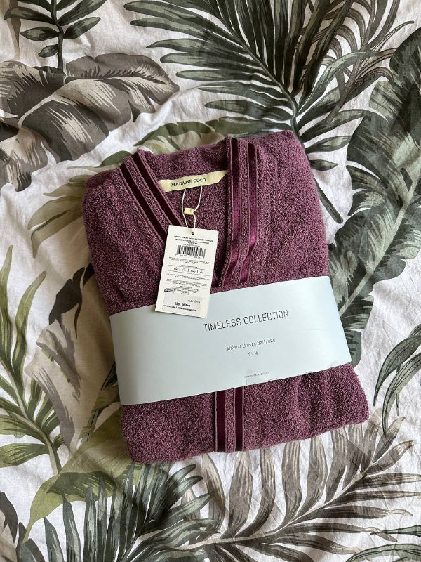 Платья, куртка, боди, брюки, юбка, кроссовки, халат, джинсы 9