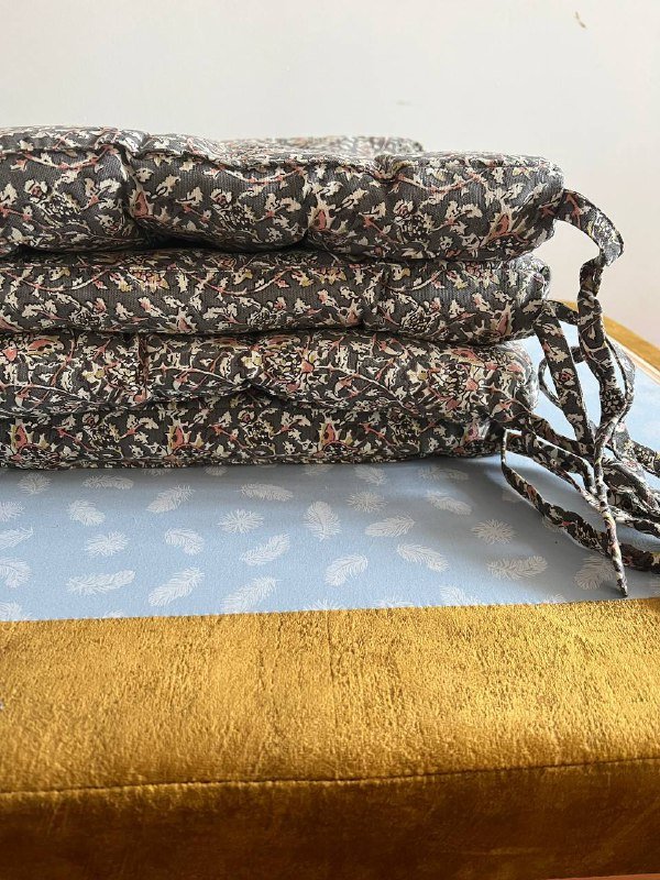 Четыре сидушки подушки Jysk 2