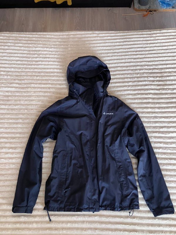 Лонгслив Quechua, лонгслив с капюшоном Temu, брюки Forclaz, куртка Vaude Escape 6