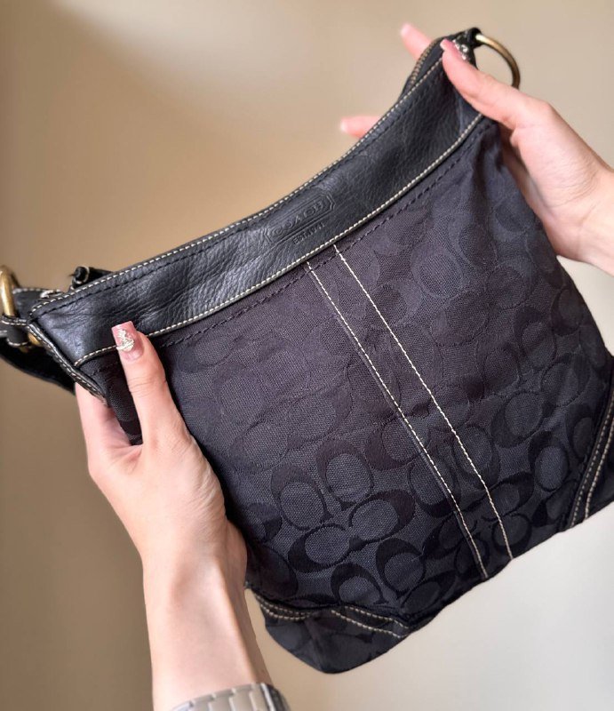 Оригинальная вместительная сумочка Coach