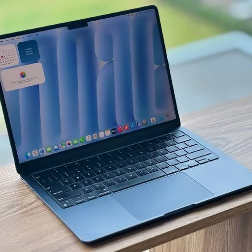 MacBook Air M2 8/512