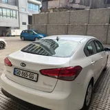 Kia Forte LX 2.0 3