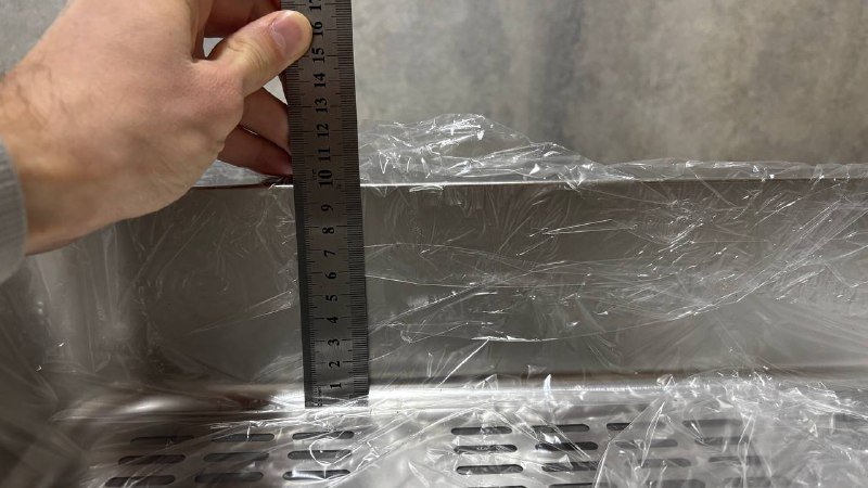 Металлический нержавеющий лоток для кошек с ситом 4