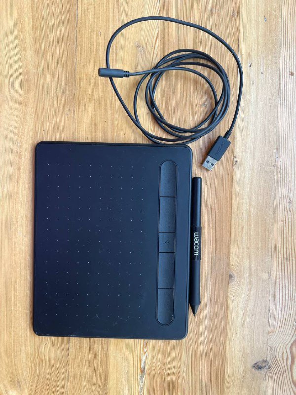 Графический планшет Wacom Intuos Small Bluetooth