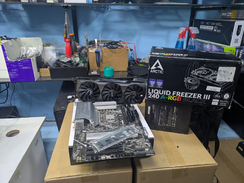 Материнская плата Asus Prime X670-p WIFI, Процессор Ryzen 9 9900x, Охлаждение ARCTIC FREEZER III 240MM, Оперативная память 64GB DDR5 6000 MHz, Видеокарта Zotac Trinity RTX 3090 24 gb, SSD 1 TB m2 nvme, Блок питания Zalman Acrux 1200w, Корпус ITD CG06A1