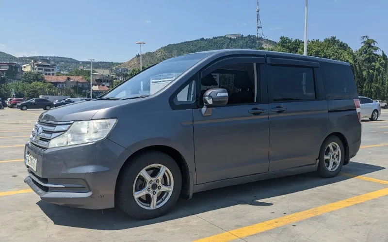 Honda Stepwgn 1