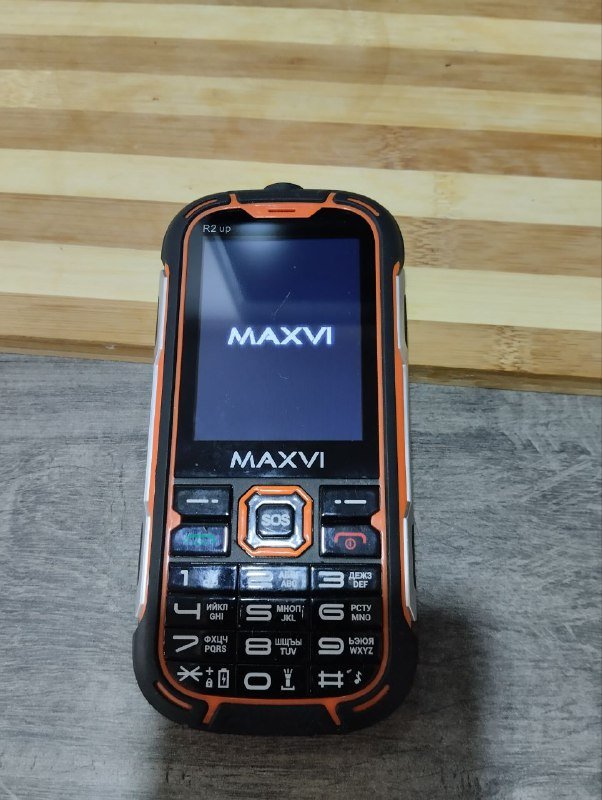 Новый телефон MAXVI с мощной батареей 3