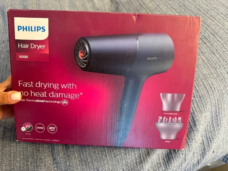 Фен Philips 1