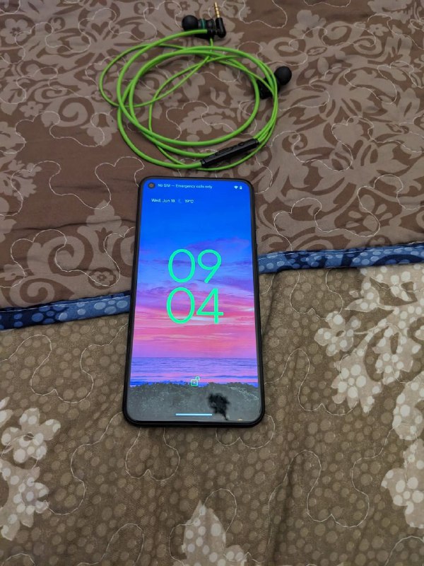 Google Pixel 5 in perfect condition
