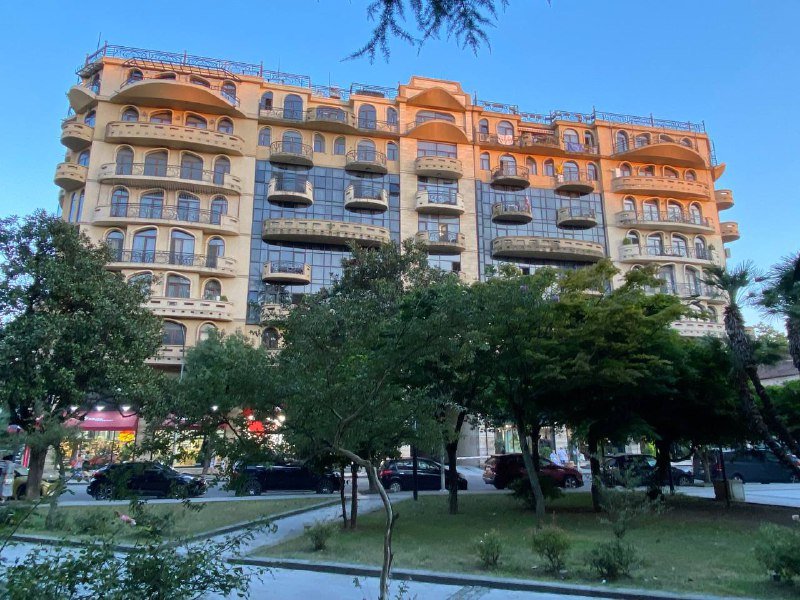 Сдаётся квартира в Старом Батуми, 2 спальни, зал, кухня