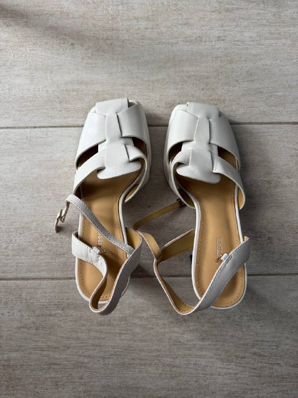 белые туфли босоножки 39 размер