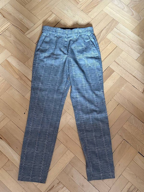 женские брюки белые, серые, зеленые