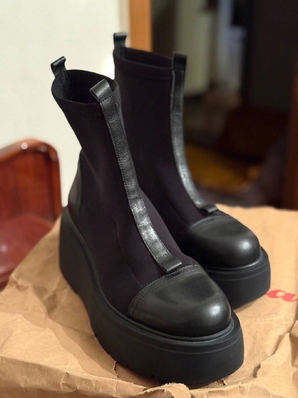 Женские ботинки размер 41 черные