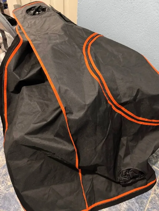 Гроубокс 60×60×160 с лампой 1