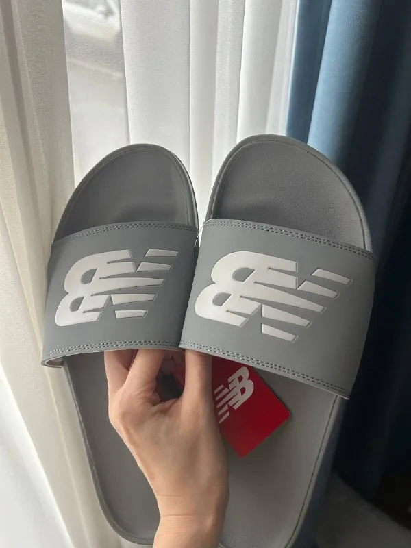 Тапочки для бассейна New Balance 1
