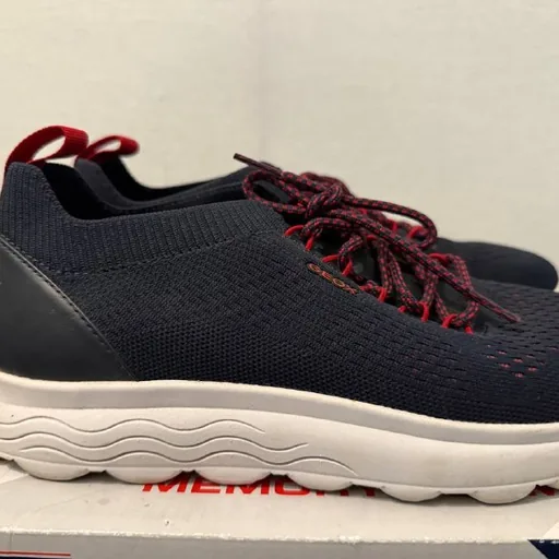 Кроссовки Geox