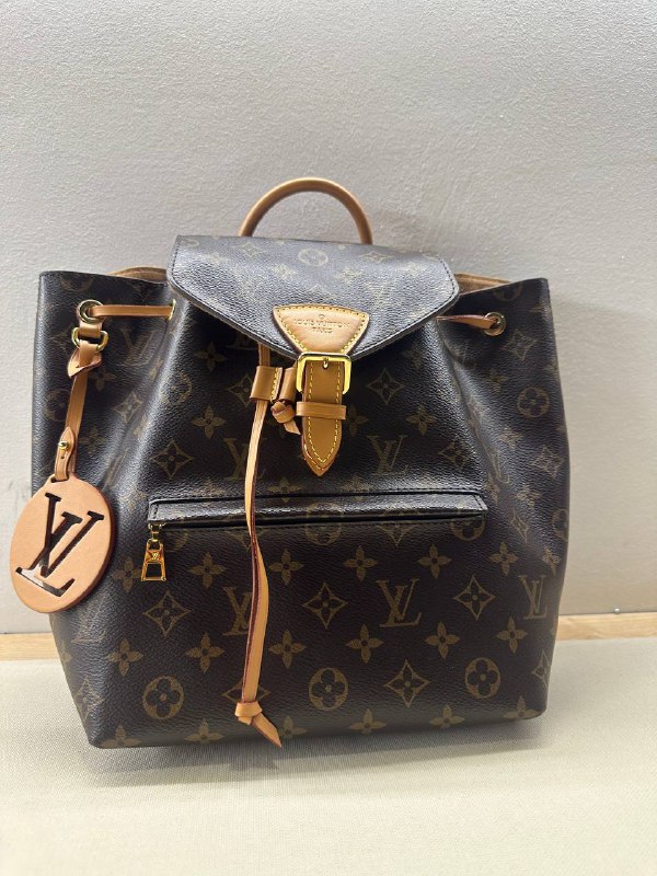 Портфель Lv