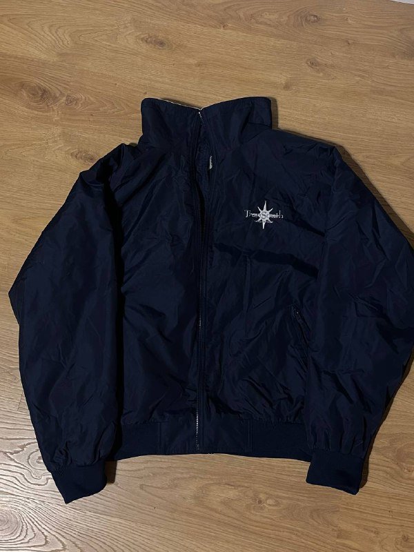 зипка Hollister, свитер винтажный, оверсайз куртка, свитер с открытой спиной, топ Thrasher, штаны Victoria’s Secret, джинсы Miss Sixty, винтажные джинсы, топ Morgan 3