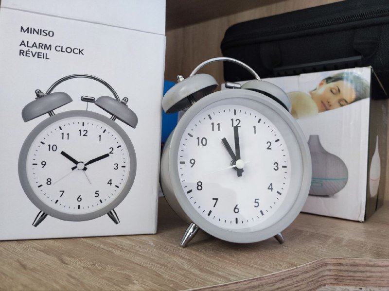 Перкуссионный массажёр, будильник, пылесос для машины