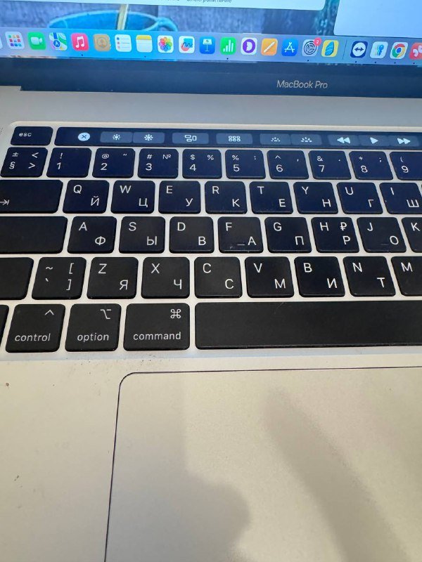 MacBook Pro 16" ноутбук