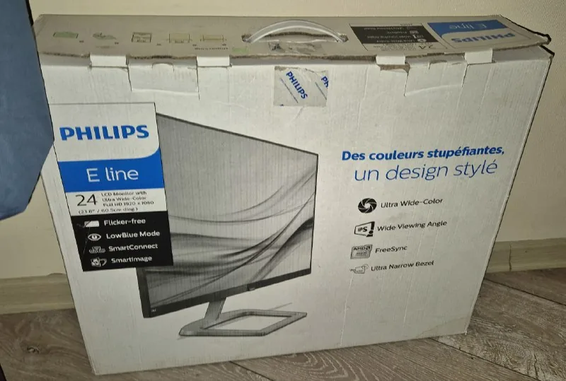 Монитор Philips с неисправностью экрана 1
