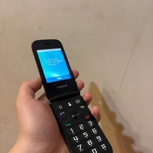 Кнопочный телефон Coolpad