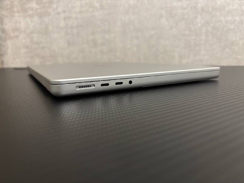 Apple MacBook Pro 14 inch 2023 M3 Pro 18GB RAM 512GB 3