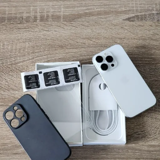 iPhone 16 Pro 128GB белый титан