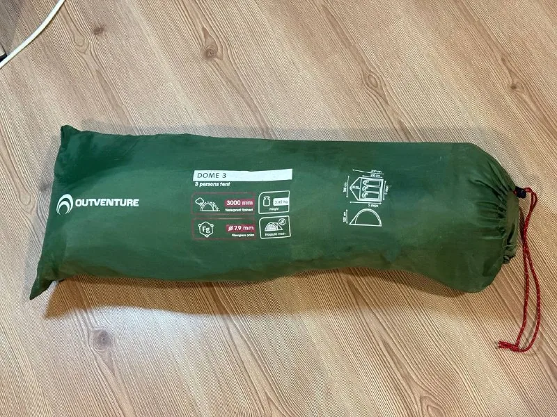 Палатка Outventure Dome 3, спальник, горелка, веревка, сетка, палки, одеяла 1